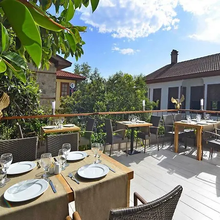 Mellon Premium Hotel