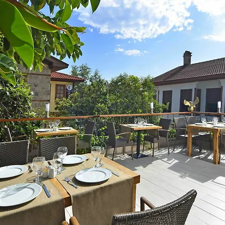 Mellon Premium Hotel